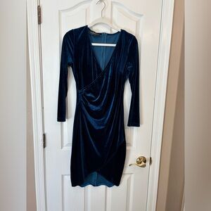 Fantaist Velvet Wrap Dress in Deep Blue V Neck Stretch Women’s Medium Knee Leng